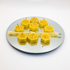 https://treepo.co.il/product/9-hexagonal-beeswax-candles/